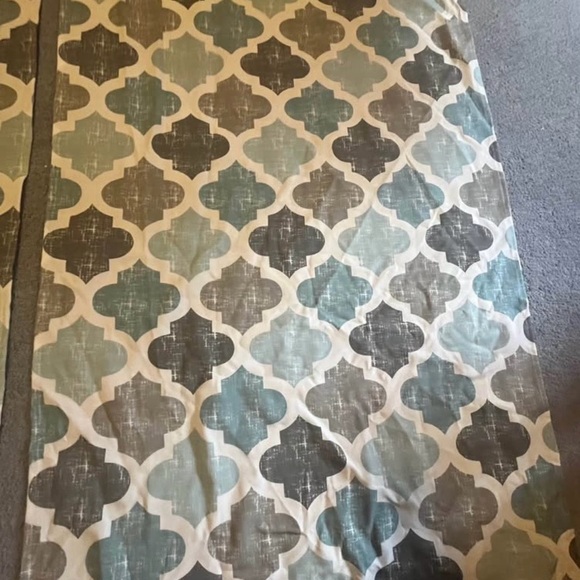 Geometric Patterned Curtains - Picture 3 of 4